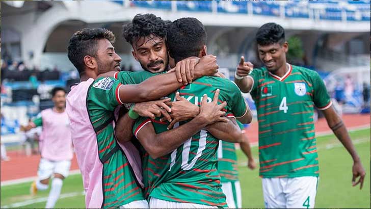 বাংলাদেশ সেমিফাইনালের লড়াইয়ে টিকে রইল মালদ্বীপকে হারিয়ে 