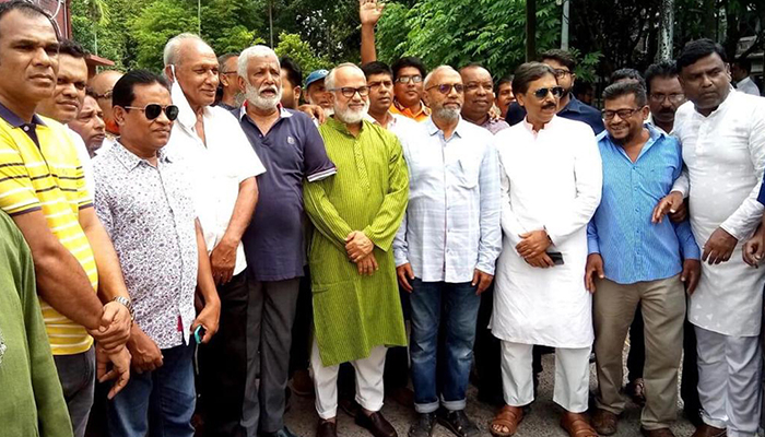 খুলনা বিএনপির সাবেক সভাপতি মঞ্জুসহ ৬৪ জন খালাস