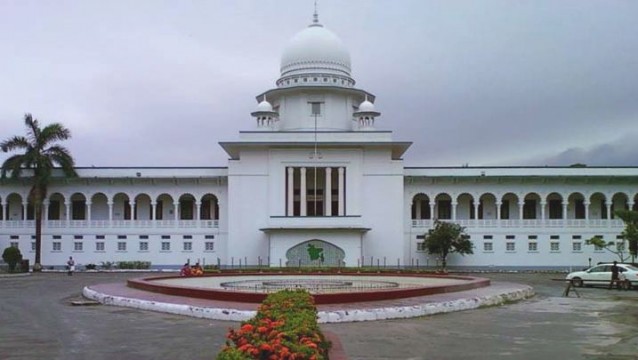  কক্সবাজারের জেলা জজকে হাইকোর্ট  : এটা ভুল নয়, অপরাধ 