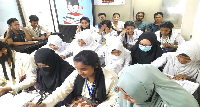 কোচিং সেন্টার আজ থেকে ৪৩ দিন বন্ধ থাকবে 