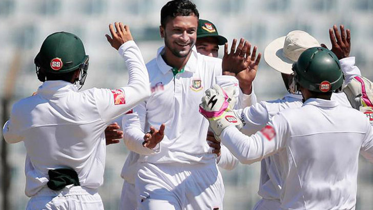 প্রথম টেস্ট দলে যারা আছেন ভারতের বিপক্ষে 