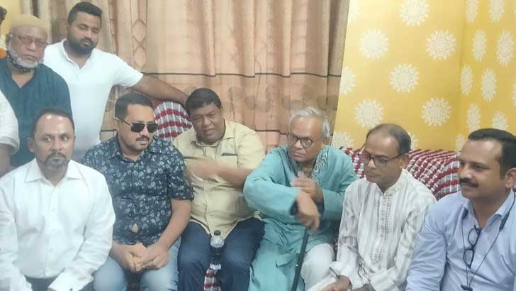 ভিসানীতি প্রয়োগ করা হবে কেন বিএনপির ওপর , প্রশ্ন রিজভীর