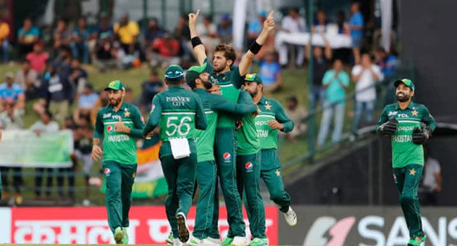 পাকিস্তান ৪ দিনেই শীর্ষস্থান পুনরুদ্ধার করল 