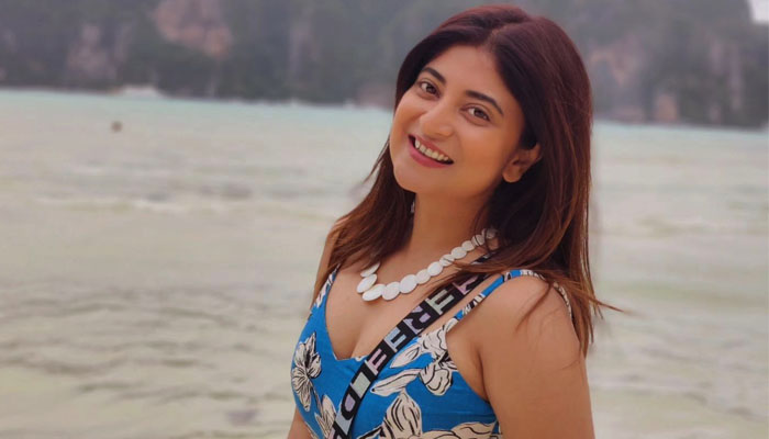 প্রেমিক নিয়ে থাইল্যান্ড ঘুরে এলেন এই নায়িকা বিয়ের পরিকল্পনা নেই, 