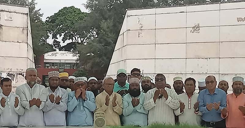 প্রধান বিচারপতিকে নজিরবিহীন বললেন তরবারি দেয়াকে  রিজভী