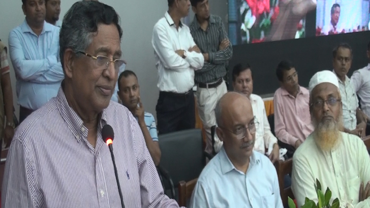 মানুষের টাকা শুষে নিচ্ছে,সিন্ডিকেট  কিছুই করতে পারছি না: কৃষিমন্ত্রী