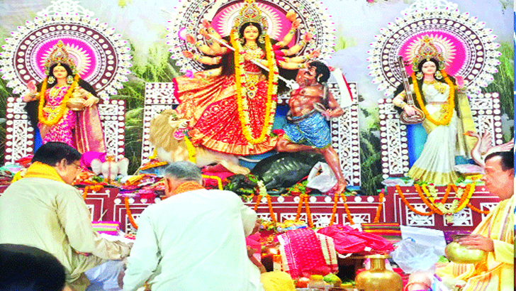 প্রতিমা বিসর্জন  বিদায়ের সুর, 