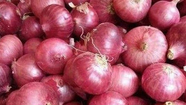 ১১০ টাকা ফের পেঁয়াজের কেজি 