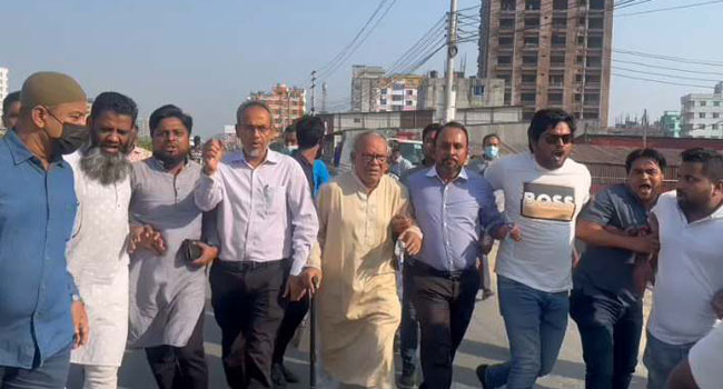 হরতালের সমর্থনে রিজভীর নেতৃত্বে মিছিল রাজধানীর বিভিন্ন স্পটে 