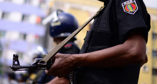 সারাদেশে র‌্যাবের ৪২৫টি দল মোতায়েন  :  হরতালের দ্বিতীয় দিন