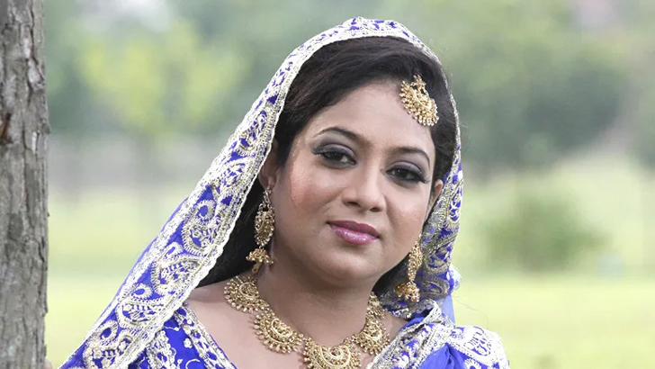 শাবনূর যে সিনেমা দিয়ে অভিনয়ে ফিরছেন 