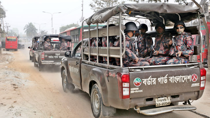 সারা দেশে আজ সশস্ত্র বাহিনী মোতায়েন সাড়ে সাত লাখ পুলিশ বিজিবি আনসার মাঠে