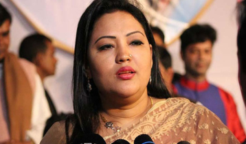 তারা আমাকে টেনে-হিঁচড়ে নামিয়ে দিচ্ছে সুযোগ বুঝে : মমতাজ