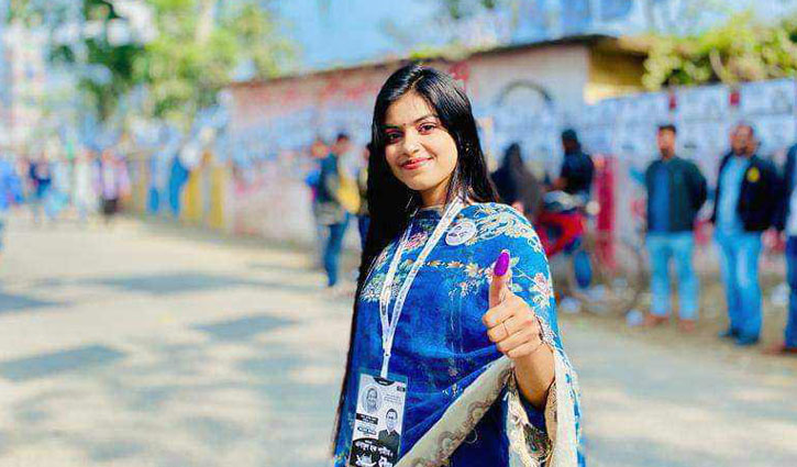 ঝুলন্ত মরদেহ উদ্ধার ছাত্রলীগ নেত্রীর 