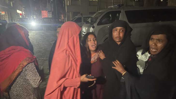 সাবেক স্ত্রীকে জবাই করে হত্যা বাড়িতে ডেকে নিয়ে 