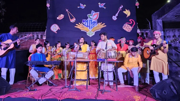 ঢাবি সাংস্কৃতিক সংসদনবীনদের বরণ করলো 