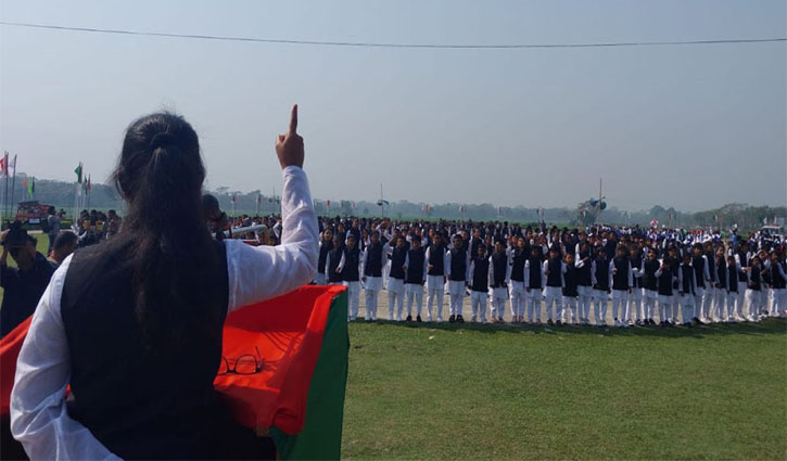 ৭ মার্চের ঐতিহাসিক ভাষণ ৭০০ শিক্ষার্থী পাঠ করলো 