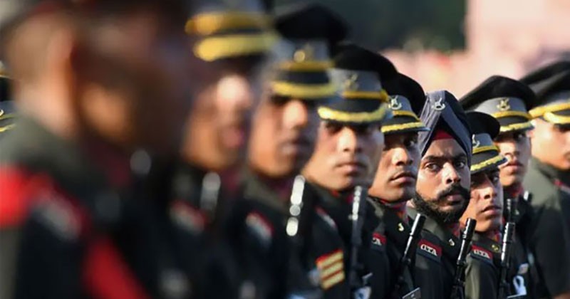 সেনাশাসন চান কেনো ৭২ ভাগ ভারতীয় 