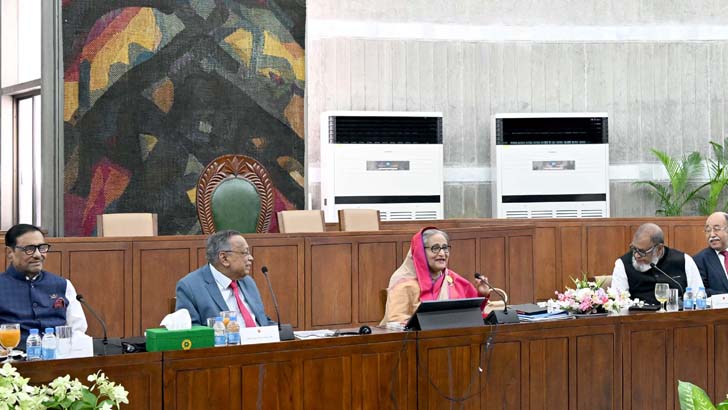  প্রধানমন্ত্রী বাজেট নিয়ে মন্ত্রিসভার বিশেষ বৈঠকে