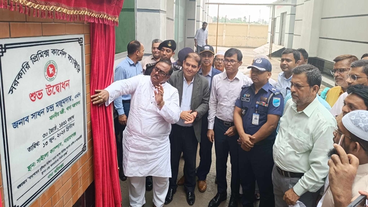 এখন ধনীরা আটা খায়  আর গরিবেরা তিনবেলা খায় ভাত : খাদ্যমন্ত্রী