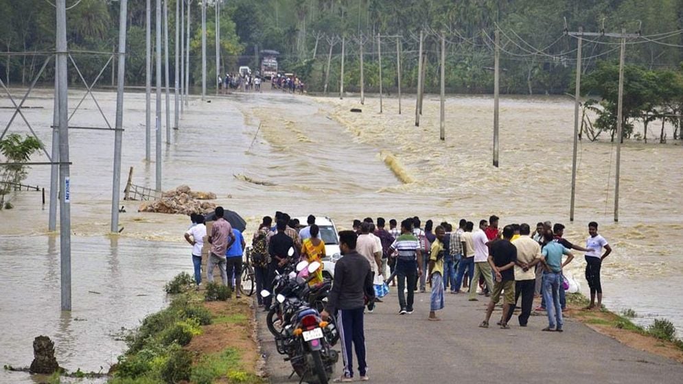  এখন পর্যন্ত ১৫ জনের মৃত্যু : বন্যা পরিস্থিতির অবনতি