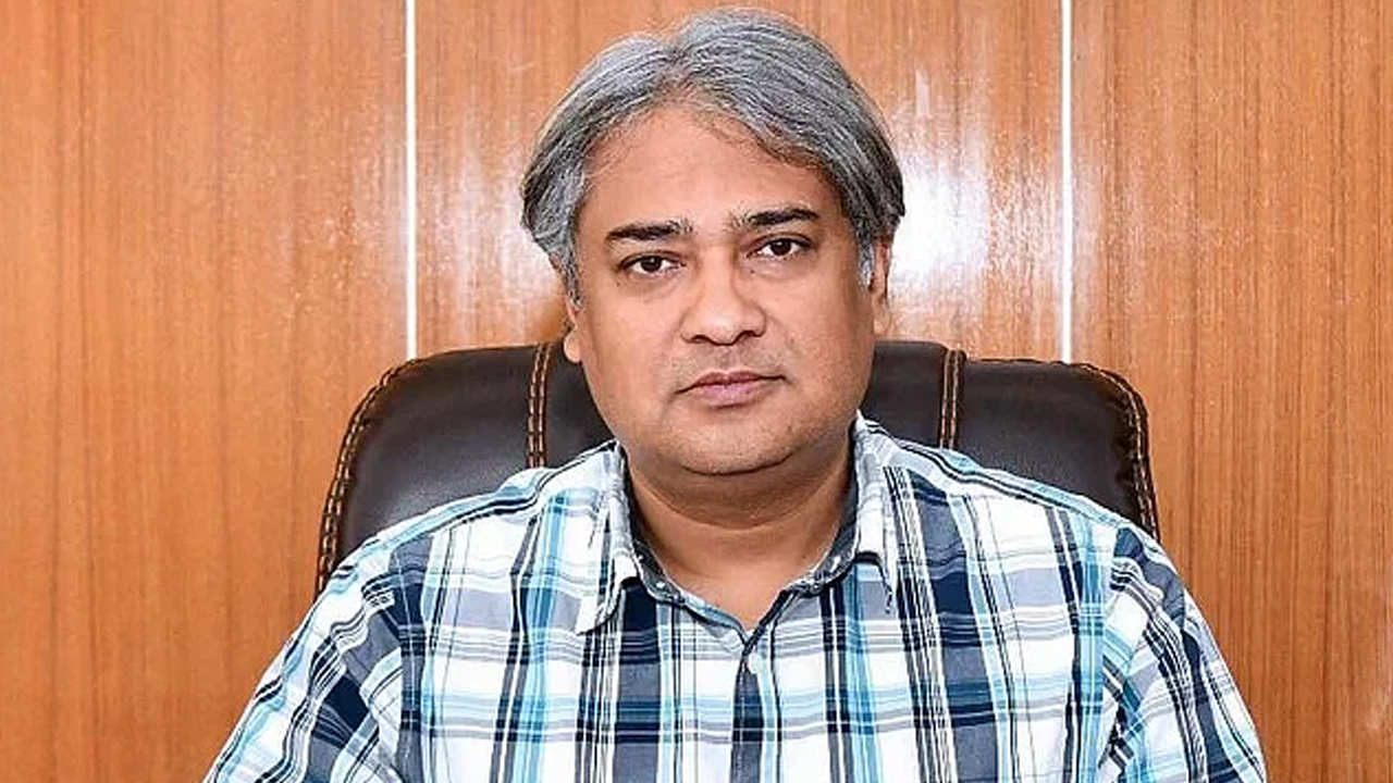 সাবেক প্রতিমন্ত্রী আরাফাত কোথায় আছেন?