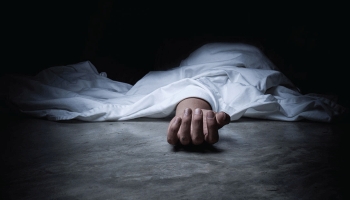 বাসায় ঢুকে তরুণকে কুপিয়ে হত্যা রাজধানীতে। 