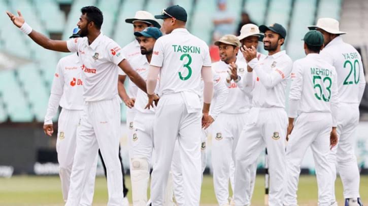 ভারত দ্বিতীয় দিন শেষে ৩০৮ রানে এগিয়ে।