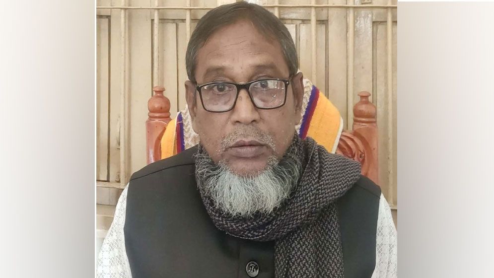 প্রকাশ্যে ইউপি চেয়ারম্যানকে গুলি করে হত্যা পরিষদে ঢুকে 
