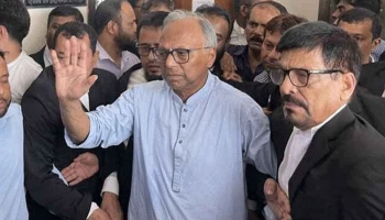 জামিন সাংবাদিক মাহমুদুর রহমানের।
