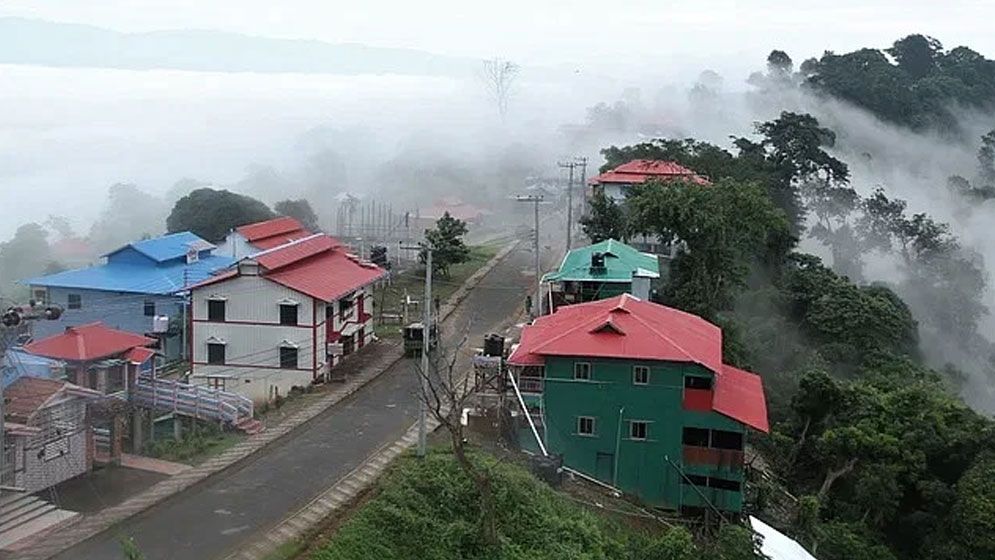নোটিশ সাজেক ভ্রমণে নিরুৎসাহিত করে।