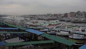 যেসব রুটে বৈরী আবহাওয়ায় নৌ চলাচল বন্ধ।