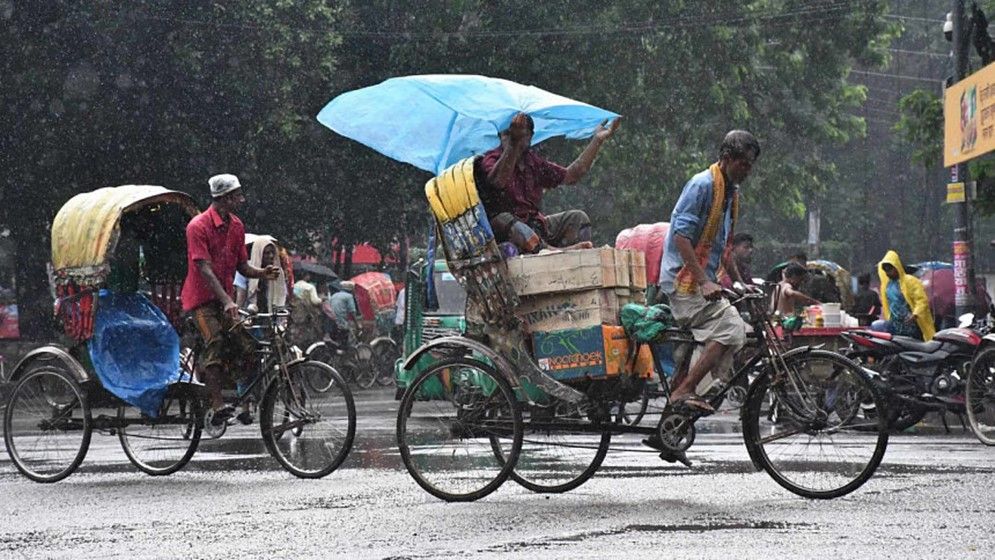 বৃষ্টি থেমে থেমে  আর কত দিন থাকবে, জানাল আবহাওয়া অফিস
