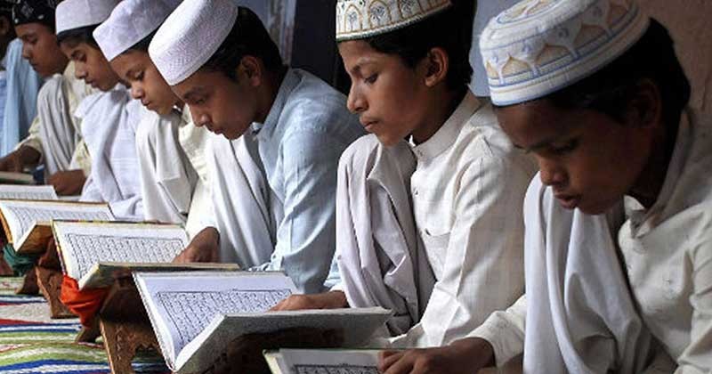ভারতে মাদরাসায় আর্থিক  সাহায্য বন্ধ করতে পরামর্শ