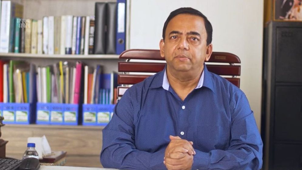 পুলিশের সাবেক মহাপরিদর্শক বেনজীরসহ ৫ জন পাসপোর্ট জালিয়াতিতে ফাঁসলেন 