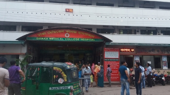 মহাখালী ফ্লাইওভারে গাড়ির ধাক্কায় নিহত ১