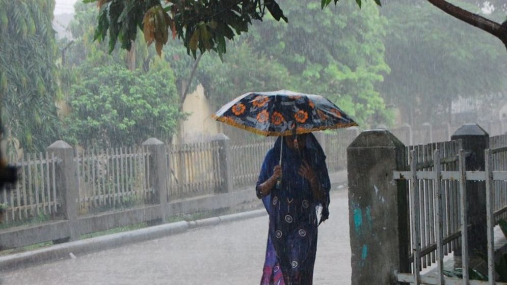 ৩ দিন যেমন থাকবে আবহাওয়া,   সাগরে লঘুচাপ