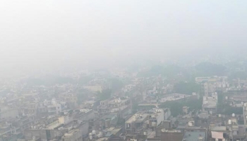 বন্ধ সব প্রাইমারি স্কুল, বায়ুদূষণে বিপর্যস্ত দিল্লি