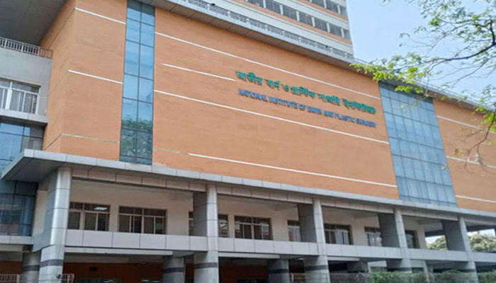 কারখানায় বিস্ফোরণে ১১ শ্রমিক দগ্ধ নারায়ণগঞ্জে 
