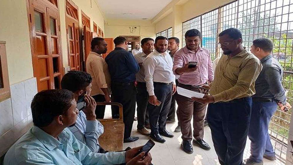 হাসপাতালে ঢুকতে মানা ওষুধ কোম্পানির প্রতিনিধিদের 