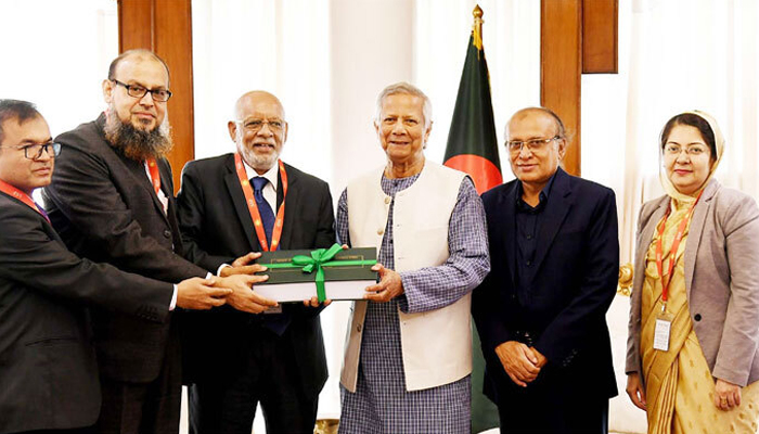 প্রতিবেদন পেশ পদোন্নতি বঞ্চিত অবসরপ্রাপ্ত কর্মকর্তাদের বিষয়ে 