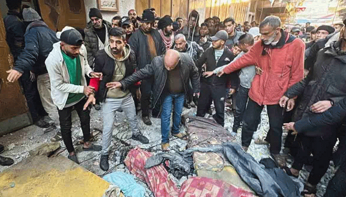 গাজায় আরো ৭৭ ফিলিস্তিনি নিহত ইসরায়েলি বর্বর হামলায়