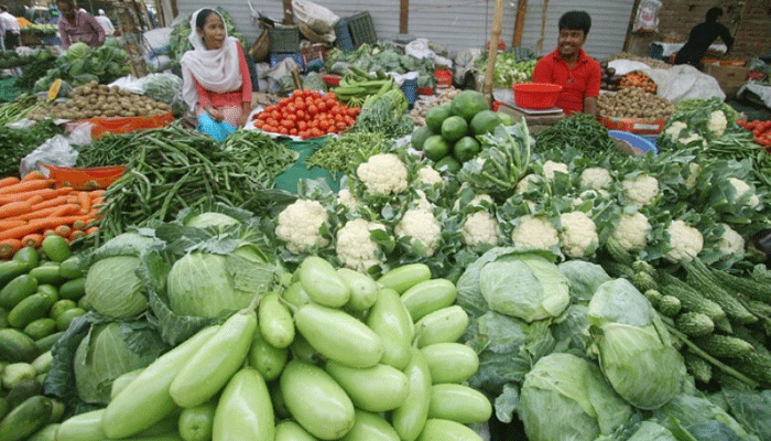  সবজির দাম বাজারে কিছুটা কমেছে