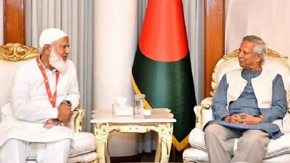 জামায়াত আমিরের একান্ত বৈঠকপ্রধান উপদেষ্টার সঙ্গে , কী আলোচনা হলো