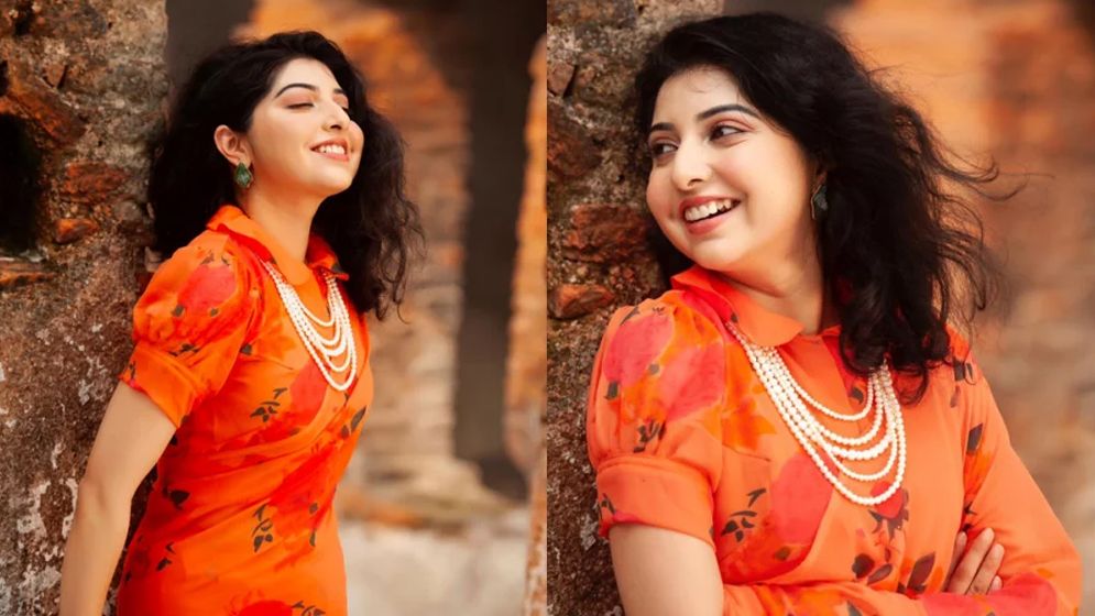 পড়শীবিয়ে সেরে ফেললেন , পাত্র কে?