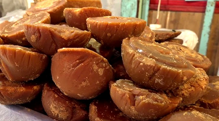 আসল গুড় চিনবেন যেভাবে   ভেজালের ভিড়ে 