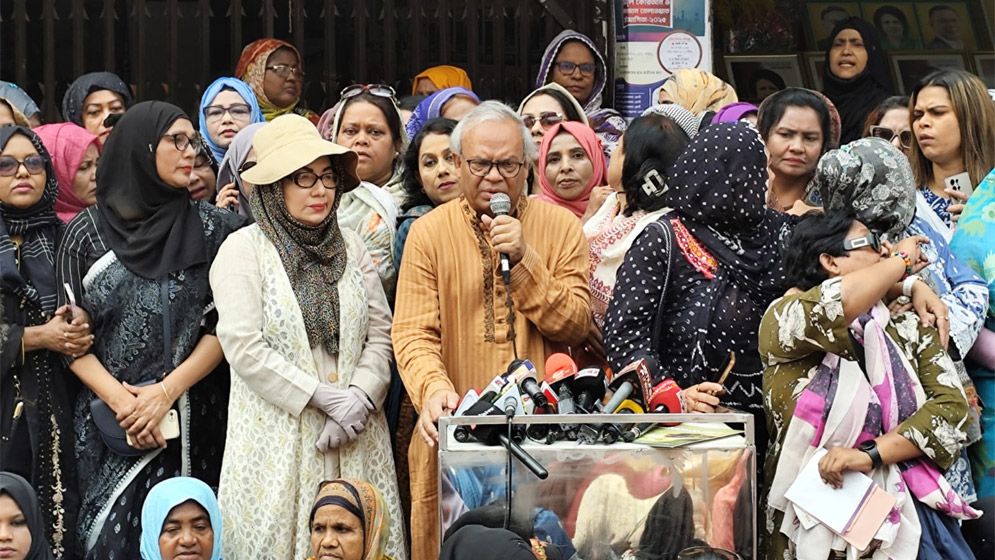 অন্তর্বর্তী সরকার বিএনপির অভিযোগকে ব্যক্তিগতভাবে নেয় : রিজভী