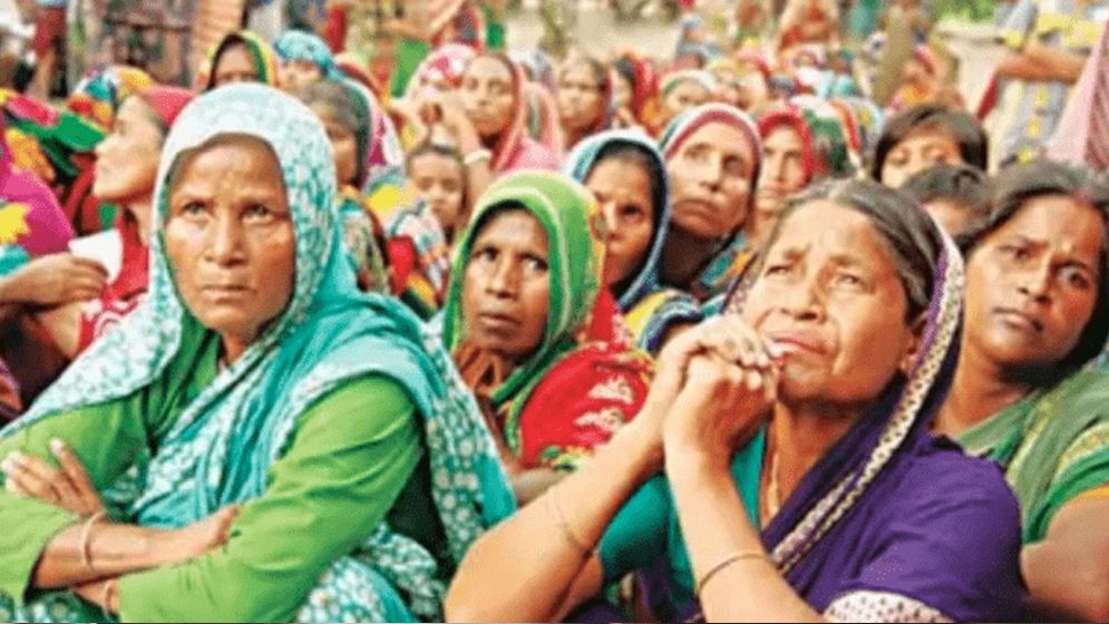 ৩৮ লাখ মানুষ ২ বছরে দেশে কেন অতি দরিদ্র হয়েছে , জানা গেল কারণ