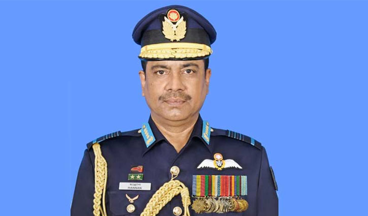 বিদেশযাত্রায় নিষেধাজ্ঞা বিমান বাহিনীর সাবেক প্রধান হান্নানের সপরিবারে 