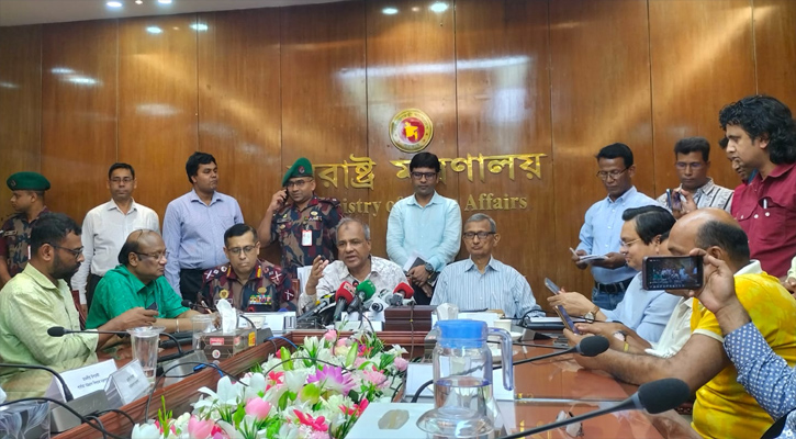 পুলিশের হাতে মারণাস্ত্র থাকবে না র‌্যাব পুনর্গঠন করা হবে, : স্বরাষ্ট্র উপদেষ্টা